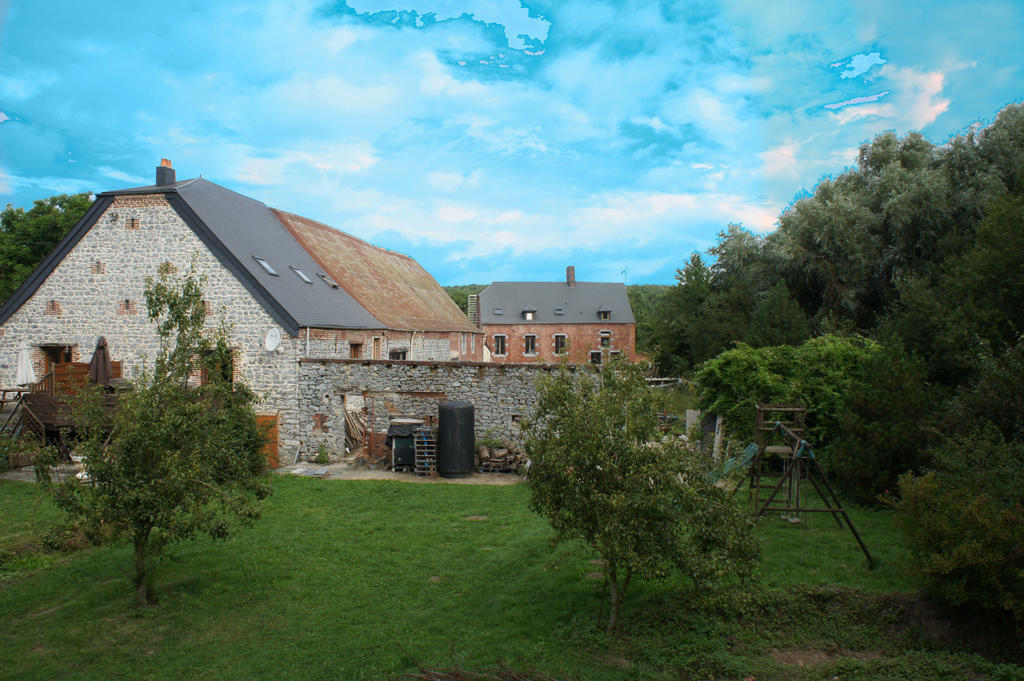 Bed and Breakfast Aux Logis De La Solre Ferrière-la-Petite Exterior foto
